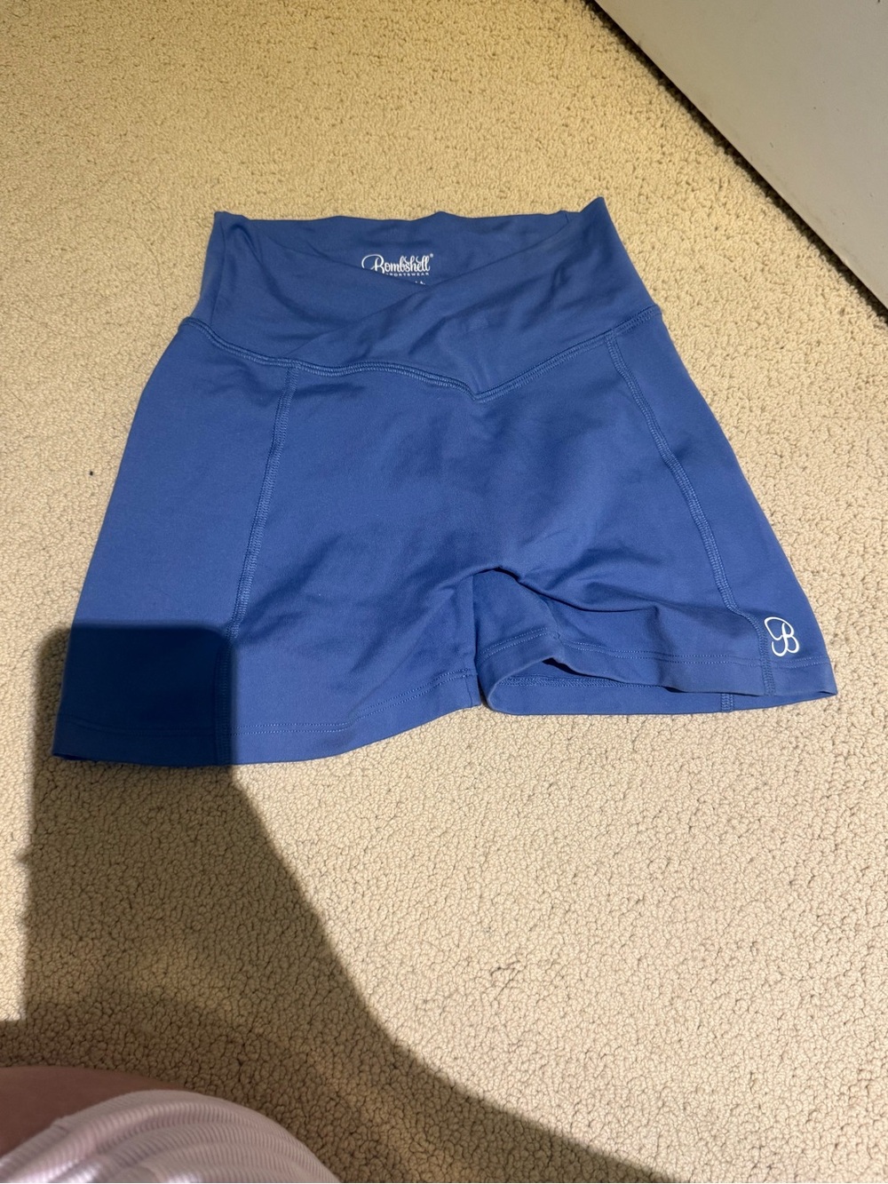 Like new bombshell shorts